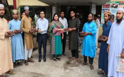 সৈয়দপুরের বিভিন্ন মাদ্রাসা-এতিমখানায় রিলিফের খেঁজুর বিতরণ