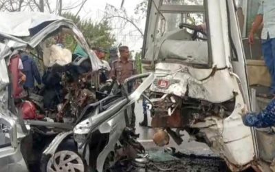 বিয়ে করে বাড়ি ফেরার পথে দুর্ঘটনায় প্রাণ গেল বর-কনেসহ ১৩ জনের