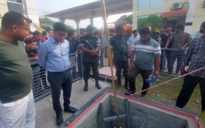 ফরিদপুরে ‘তেল নাই’ লেখা ২ পাম্পে মিললো ৫৪ হাজার লিটার তেল