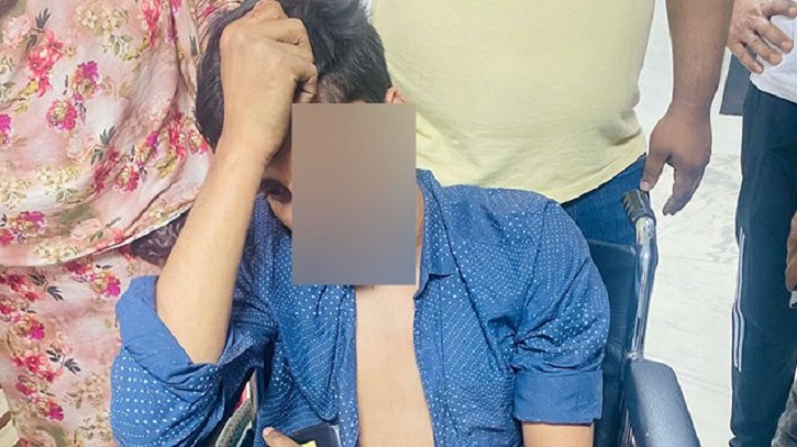 ঢাবি শিক্ষার্থীকে ‘ছাত্রলীগ’ সন্দেহে মারধর: শাহবাগ থানায় অভিযোগ দিলেন ভুক্তভোগীর মা