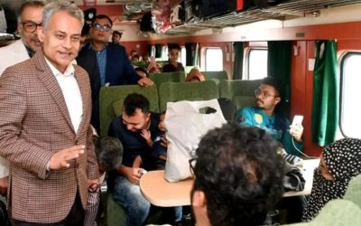 যাত্রীদের ঈদযাত্রা নিশ্চিতে সড়ক মন্ত্রীর বিআরটিসি বাস ডিপো পরিদর্শন