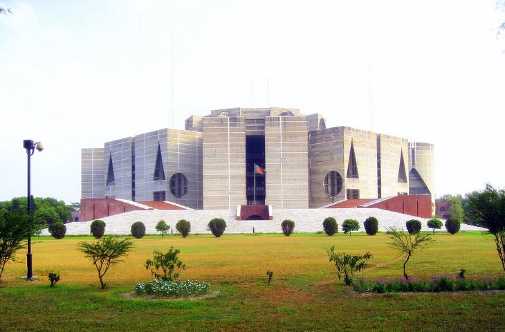 সংসদে বিরোধী দলের প্রধান দায়িত্ব সরকারকে জবাবদিহির মধ্যে রাখা