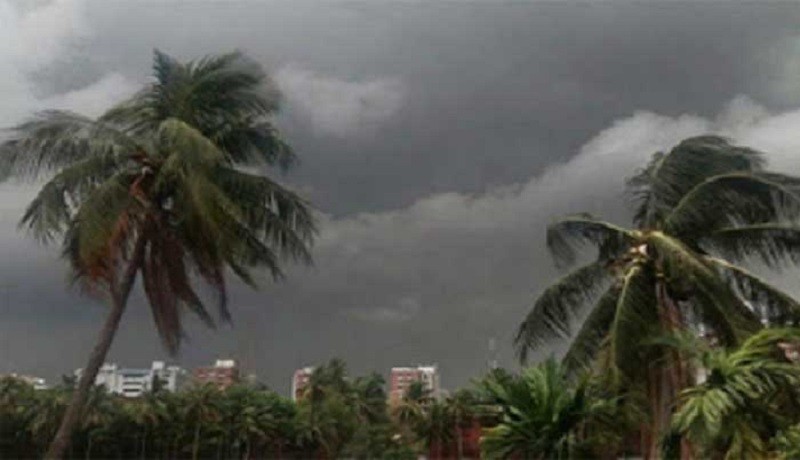 ৭ জেলায় ঝড়-বৃষ্টির পূর্বাভাস, নদীবন্দরে সতর্কতা