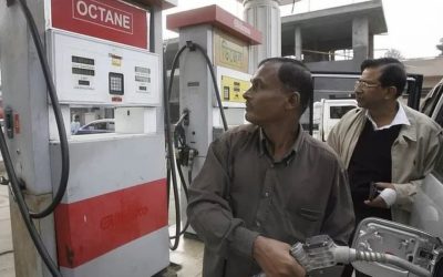 জ্বালানি তেলের দাম বাড়ায় মালিকরা খুশি কেন