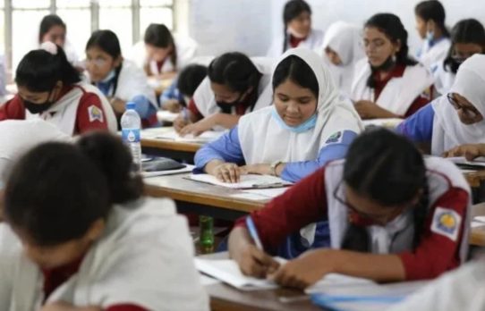 এসএসসি পরীক্ষায় সাড়ে ১৮ লাখ শিক্ষার্থী