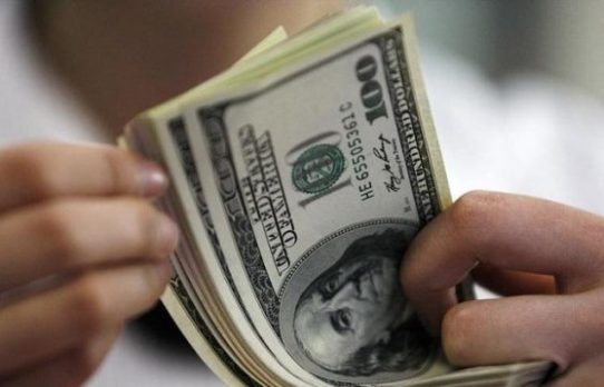 ১৯ দিনেই রেমিট্যান্স ছাড়ালো ২ বিলিয়ন ডলার