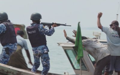 নাফ নদী থেকে উদ্ধার হচ্ছে ইয়াবা,স্থানীয় জেলেরা জড়িত