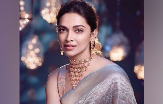 অন্তঃসত্ত্বা দীপিকাকে নিয়ে সব গুঞ্জন ওড়ালেন নির্মাতারা