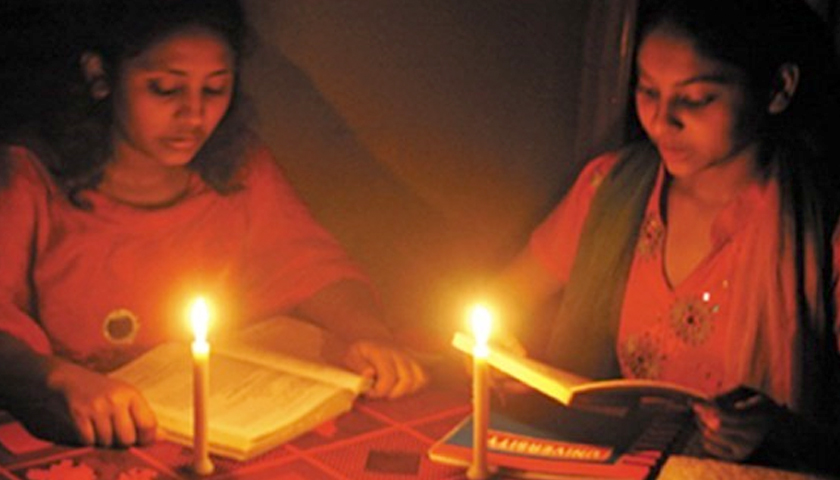 লোডশেডিংয়ে পড়াশোনায় ব্যাঘাতের কথা জানালো পরীক্ষার্থীরা