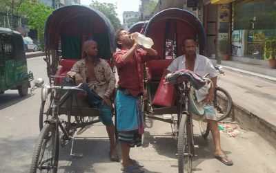 গরমে হাঁসফাঁস, কষ্টে শ্রমজীবী মানুষ