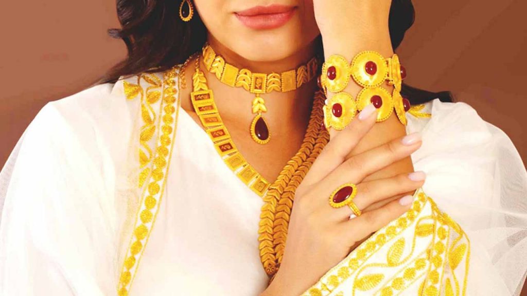 একদিনের ব্যবধানে আরও কমলো স্বর্ণের দাম,ভরি কত?