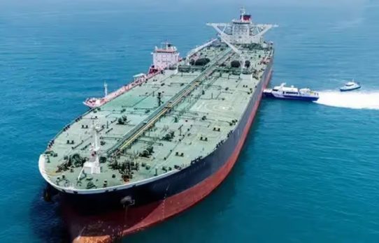 বিপুল জ্বালানি তেল নিয়ে দেশে আসছে ৪ ট্যাংকার