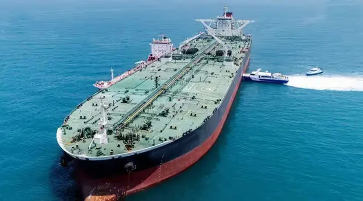 বিপুল জ্বালানি তেল নিয়ে দেশে আসছে ৪ ট্যাংকার