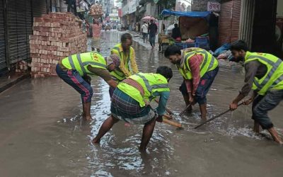 বৃষ্টি-জলাবদ্ধতায় ভোগান্তিতে দিনের শুরু