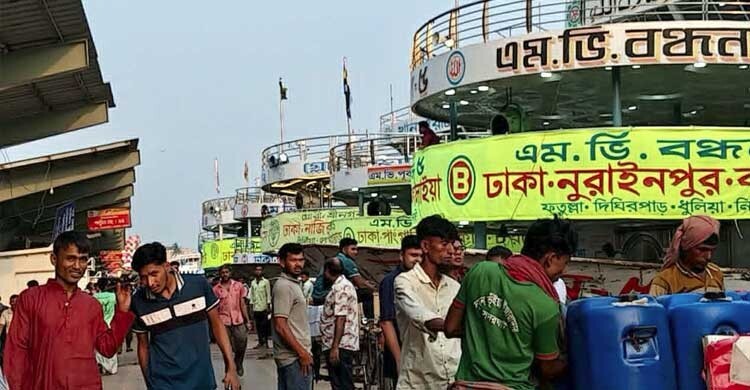 সদরঘাটে ঘরমুখো মানুষের ঢল, প্রস্তুত ১৭৫ লঞ্চ
