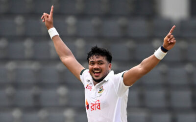 পাকিস্তানকে জোড়া আঘাত তাসকিনের