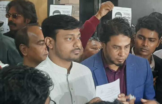 শেখ হাসিনা দেশে আসলে প্রথম গুলি চালাবে তারেক রহমানের ওপর: নাসীরুদ্দীন পাটওয়ারী