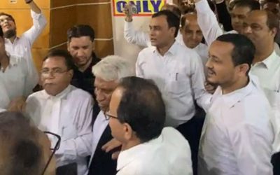 নির্বাচনে আওয়ামী লীগ–সমর্থক আইনজীবীদের মনোনয়নপত্র সংগ্রহে বাধা