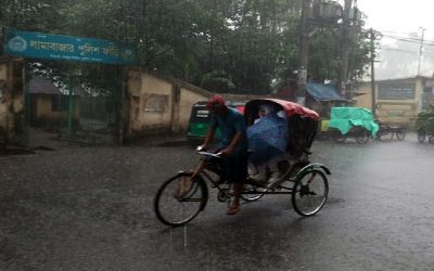 সিলেটে সকাল থেকে মুষলধারে বৃষ্টি