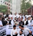 ভোটে বিএনপি, বর্জন করে আ.লীগ-জামায়াতপন্থীদের বিক্ষোভ