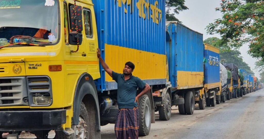 ঈদযাত্রা নির্বিঘ্নে ৬ দিন মহাসড়কে ট্রাক-লরি চলাচল বন্ধ