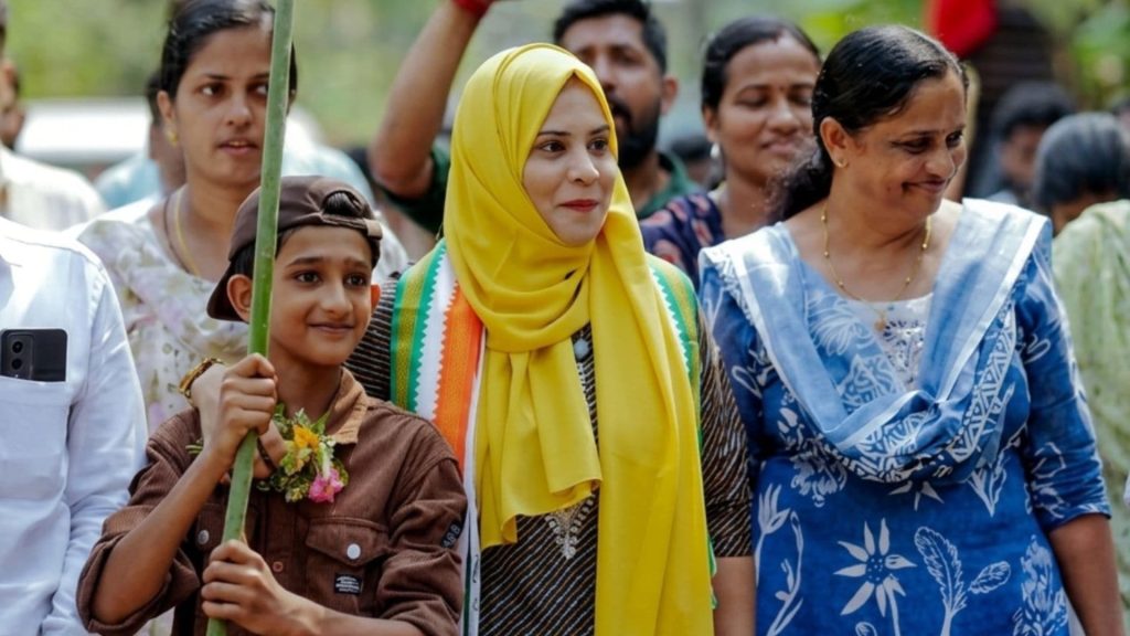 নির্বাচনে কেরালার প্রভাবশালী নেতাকে হারিয়ে ইতিহাস গড়লেন ফাতিমা