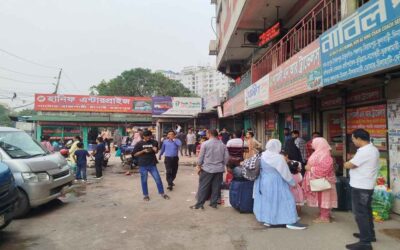 কল্যাণপুরে যাত্রীদের ভিড়, আরামদায়ক ভ্রমণে কাটছেন এসি বাসের টিকিট
