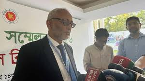 দুর্নীতি প্রতিরোধে ডিসিদের সহযোগিতা চায় দুদক