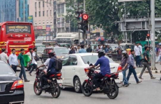 সিগন্যাল ভাঙলেই ডিজিটাল কেস : তিন দিনে এআই ক্যামেরায় আড়াই হাজার ফুটেজ