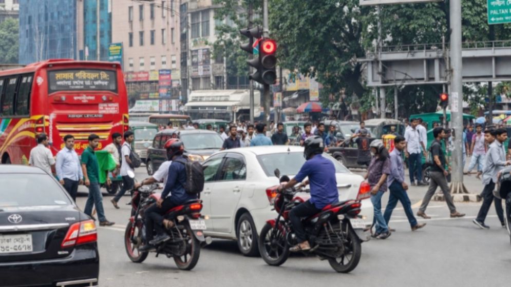 সিগন্যাল ভাঙলেই ডিজিটাল কেস : তিন দিনে এআই ক্যামেরায় আড়াই হাজার ফুটেজ