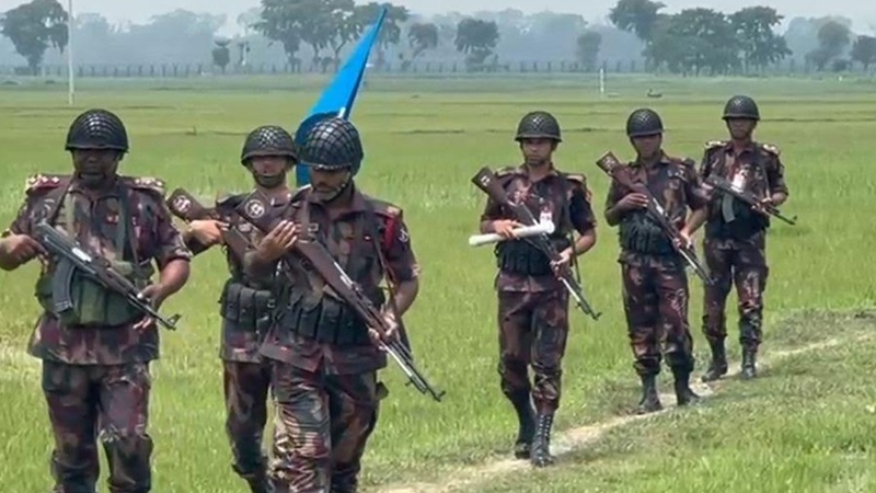 অবৈধ অনুপ্রবেশ ঠেকাতে বেনাপোল সীমান্তে কঠোর নজরদারি