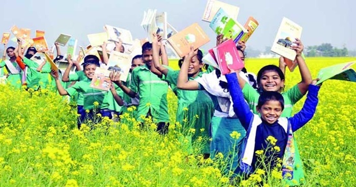 অবৈতনিক প্রাথমিক শিক্ষায় নেওয়া হবে পরীক্ষার ফি
