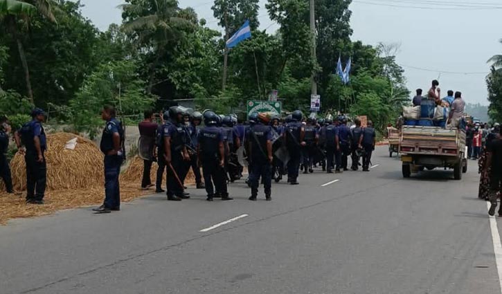 টাঙ্গাইলে ১৪৪ ধারা উপেক্ষা করে আবারও সংঘর্ষ