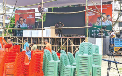 শ্রীমঙ্গলে মঞ্চ প্রস্তুত, প্রধানমন্ত্রীর অপেক্ষায় হাজারো মানুষ