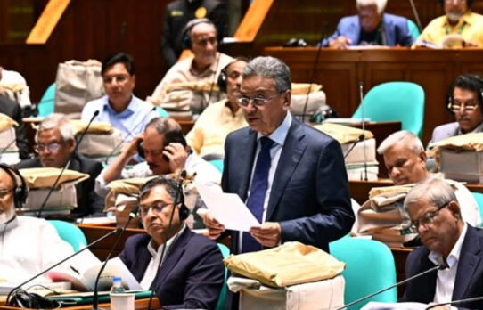 মুদি দোকান বিউটি পার্লারসহ ১৬ ব্যবসায় ভ্যাট বসবে: অর্থমন্ত্রী