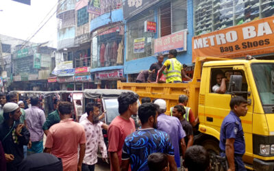 আখাউড়ায় ফুটপাত দখলমুক্ত করতে অভিযান, হকারদের মালপত্র জব্দ