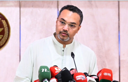ঈদ ঘিরে সরকারের সাফল্য তুলে ধরলেন মাহদী আমিন