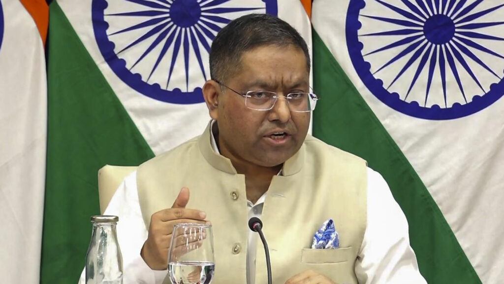 বাংলাদেশের সঙ্গে সম্পর্ক এগিয়ে নিতে হাইকমিশনের সঙ্গে কাজ করবে ভারত