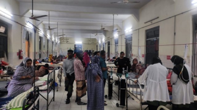 হামে মৃত্যুর স্রোত থামেনি সিলেটে, উদ্বিগ্ন স্বাস্থ্য বিভাগের লোকজনও
