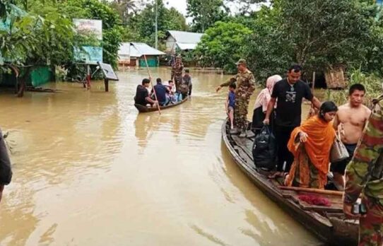 বন্যা-পাহাড়ধসে কক্সবাজারে ২৬ প্রাণহানি, দুর্বিষহ লাখো মানুষের জীবন
