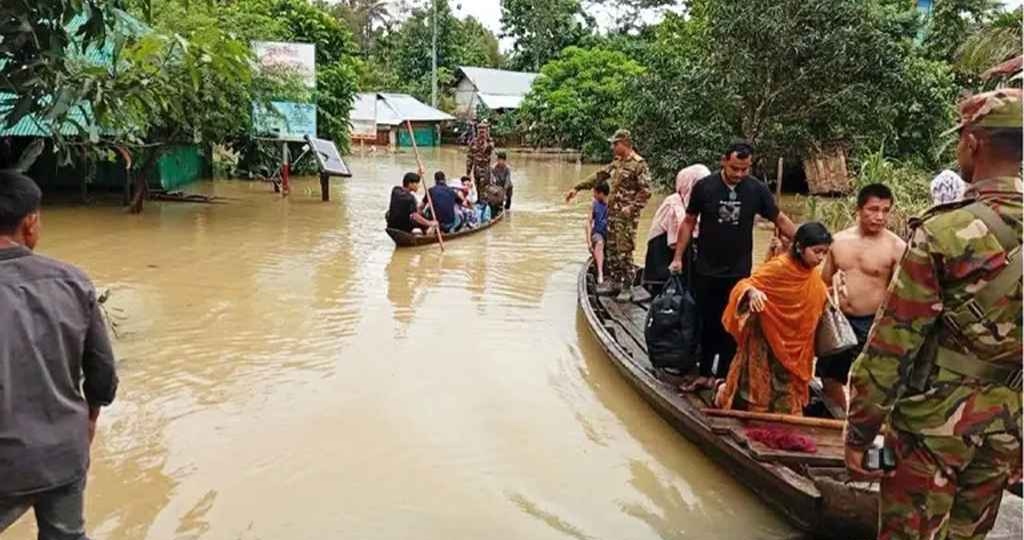 বন্যা-পাহাড়ধসে কক্সবাজারে ২৬ প্রাণহানি, দুর্বিষহ লাখো মানুষের জীবন