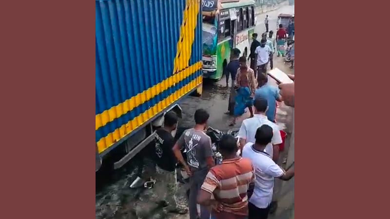ঢাকা-আরিচা মহাসড়কে চার গাড়ির সংঘর্ষ, ২ শিক্ষার্থী নিহত