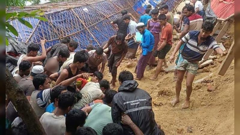 উখিয়ার রোহিঙ্গা ক্যাম্পে পাহাড় ধসে ৫ শিক্ষার্থীর মৃত্যু