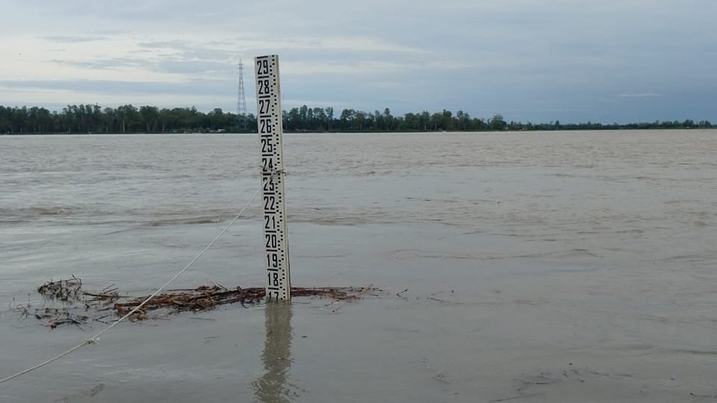তিস্তার পানি বেড়ে বিপৎসীমার ছুঁই ছুঁই