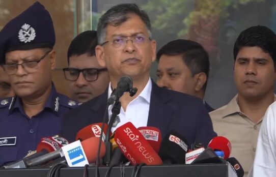 অস্ত্র উদ্ধারের তথ্য দিলে ২ লাখ টাকা পর্যন্ত পুরষ্কার দেয়া হবে: স্বরাষ্ট্রমন্ত্রী