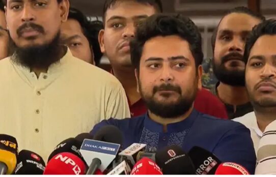 বিএনপি দলীয় প্রার্থী দিয়ে রাষ্ট্রপতিক নির্বাচিত করছে: নাহিদ ইসলাম