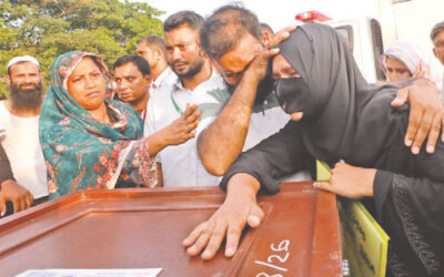 জানাজা শেষে নওগাঁর ৭ জনের মরদেহ পরিবারের কাছে হস্তান্তর