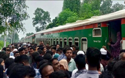 সিরাজগঞ্জে ট্রেন লাইনচ্যুত, ঢাকার সঙ্গে উত্তরাঞ্চলের রেল যোগাযোগ বন্ধ