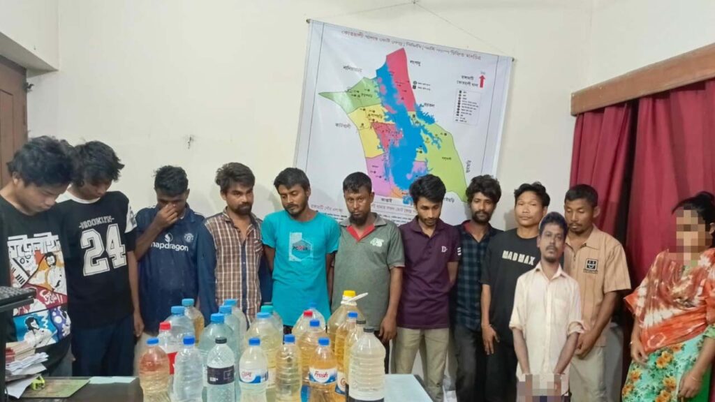 রাঙামাটিতে অভিযানে ১২ মাদককারবারিকে গ্রেপ্তার করা হয়েছে