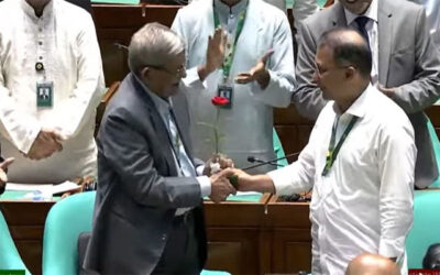 নির্বাচিত ২৩তম রাষ্ট্রপতি মির্জা ফখরুলকে লাল গোলাপ শুভেচ্ছা প্রধানমন্ত্রীর